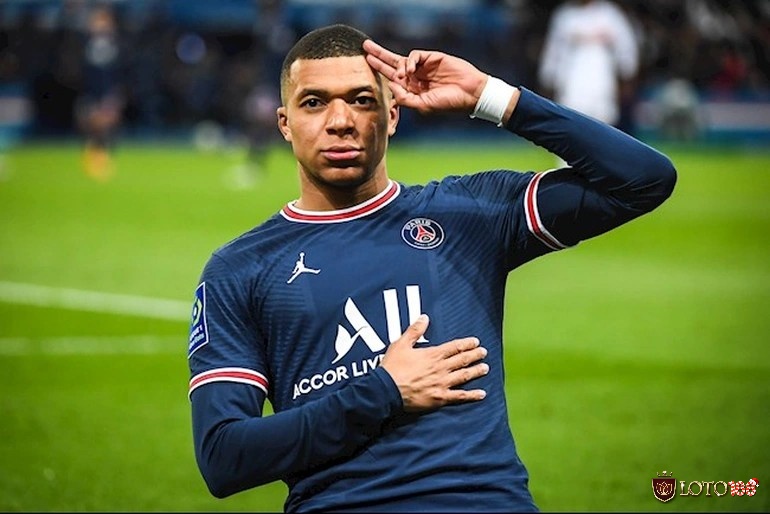 Kylian Mbappe là một cầu thủ trẻ trong các cầu thủ chạy nhanh nhất thế giới