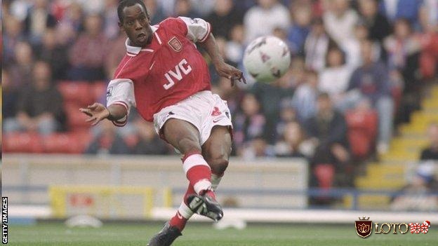 Ian Wright đã thi đấu xuất sắc khi còn khoác áo CLB Arsenal