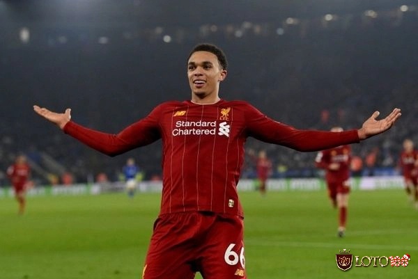 Trent Alexander-Arnold - Hậu vệ hay nhất Liverpool đã chứng tỏ đẳng cấp của mình trong mùa giải 2019-2020 và trở thành một ngôi sao lấp lánh trên sân cỏ.