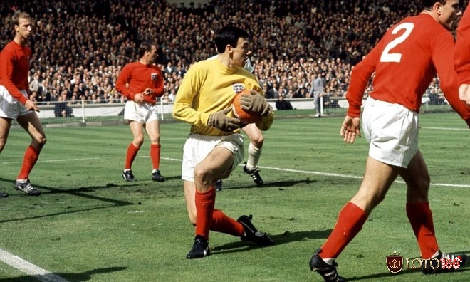 Gordon Banks xuất sắc trong top thủ môn hay nhất World Cup thế kỷ 20