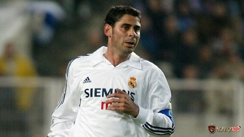 Đội hình xuất sắc nhất Real Madrid - Trung vệ Fernando Hierro