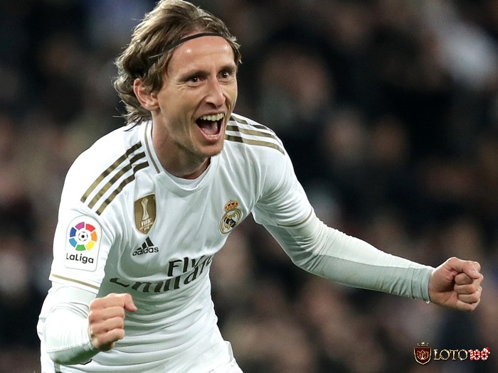 Tiền vệ hay nhất ghi bàn xuất sắc là Luka Modric