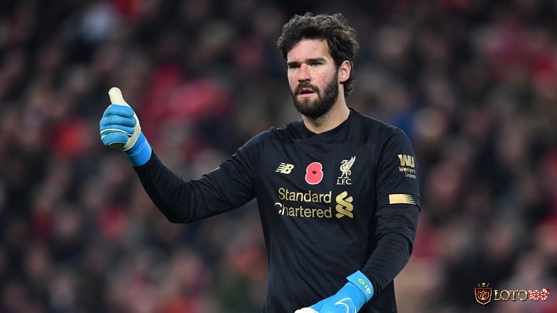 Alisson Becker có kỹ thuật chơi bóng đỉnh cao và cực kỳ chuyên nghiệp